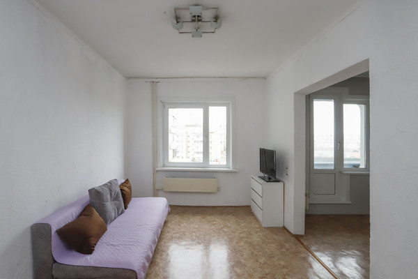 Продам однокомнатную (1-комн.) квартиру, Университетский мкр, 105, Иркутск г