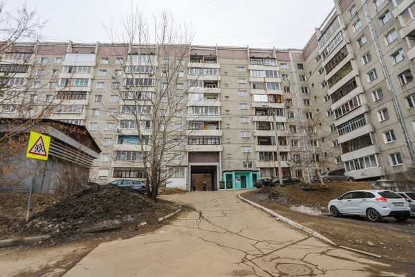 Продам однокомнатную (1-комн.) квартиру, Университетский мкр, 105, Иркутск г