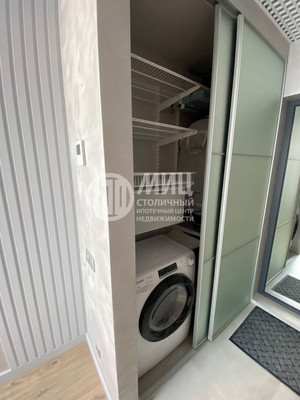 Продам однокомнатную (1-комн.) квартиру, Новоясеневский пр-кт, 3В, Москва г