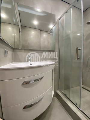 Продам однокомнатную (1-комн.) квартиру, Новоясеневский пр-кт, 3В, Москва г