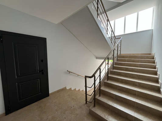 Продам двухкомнатную (2-комн.) квартиру, Шогенова ул, 55к51, Нальчик г