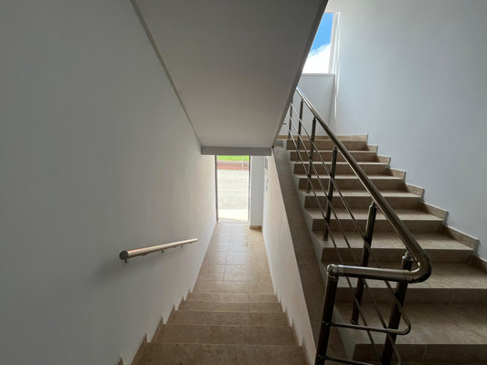 Продам двухкомнатную (2-комн.) квартиру, Шогенова ул, 55к51, Нальчик г