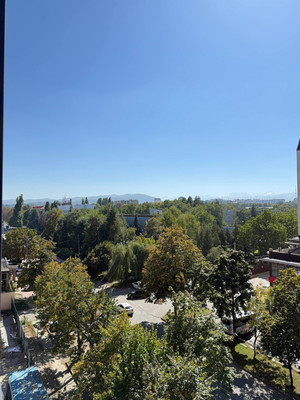 Продам двухкомнатную (2-комн.) квартиру, Байсултанова ул, 28, Нальчик г