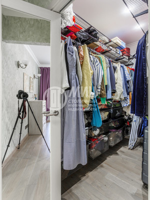 Продам двухкомнатную (2-комн.) квартиру, Нахимовский пр-кт, 67к4, Москва г