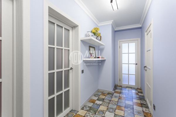 Продам двухкомнатную (2-комн.) квартиру, Нахимовский пр-кт, 67к4, Москва г