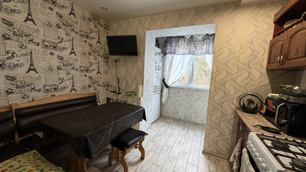 Продам двухкомнатную (2-комн.) квартиру, Школьная ул, 8а, Туапсе г