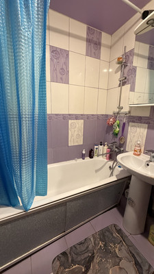 Продам двухкомнатную (2-комн.) квартиру, Школьная ул, 8а, Туапсе г