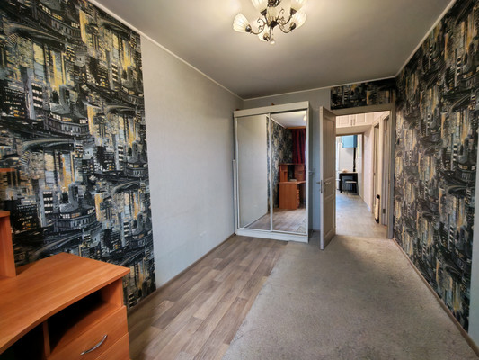 Продам трехкомнатную (3-комн.) квартиру, Шубиных ул, 31б, Иваново г
