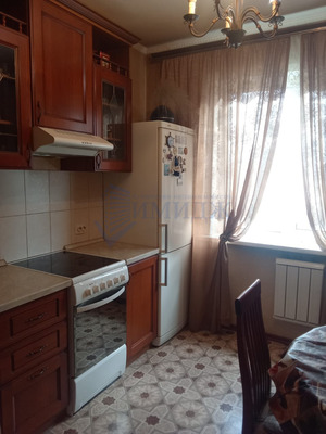 Сдам двухкомнатную (2-комн.) квартиру, Конституции СССР ул, 17, Красноярск г