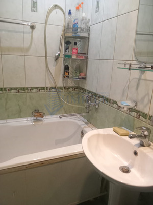 Сдам двухкомнатную (2-комн.) квартиру, Конституции СССР ул, 17, Красноярск г