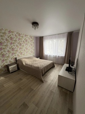 Продам однокомнатную (1-комн.) квартиру, Красногвардейская ул, 38, Ханты-Мансийск г