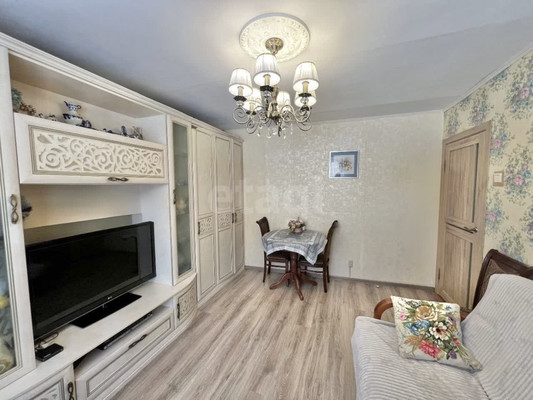 Продам двухкомнатную (2-комн.) квартиру, Плеханова ул, 20, Москва г