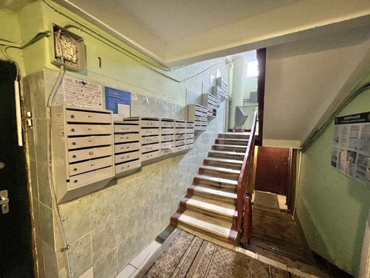 Продам двухкомнатную (2-комн.) квартиру, Плеханова ул, 20, Москва г