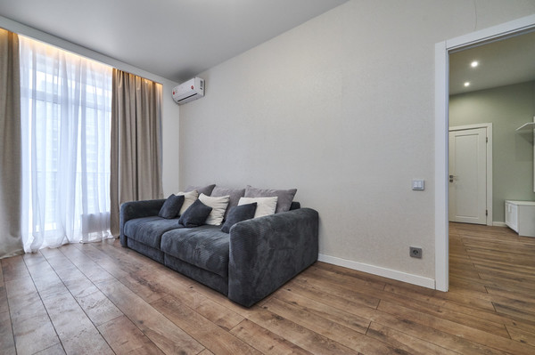 Продам двухкомнатную (2-комн.) квартиру, Берёзовая аллея, 19к3, Москва г