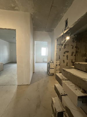 Продам двухкомнатную (2-комн.) квартиру, Домбайская ул, 10, Краснодар г