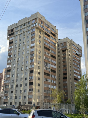 Продам двухкомнатную (2-комн.) квартиру, Домбайская ул, 10, Краснодар г