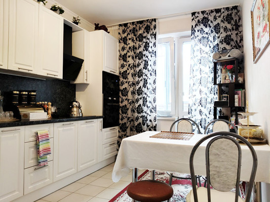 Продам однокомнатную (1-комн.) квартиру, Остафьевское ш, 14к3, Щербинка г