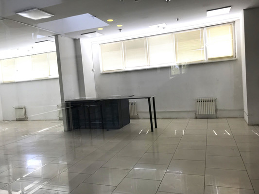 Сдам коммерческое помещение 1 300 м2, Полоцкая ул, 45, Калининград г