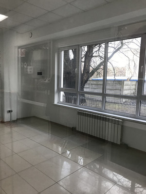 Сдам коммерческое помещение 1 066,22 м2, Полоцкая ул, 49, Калининград г