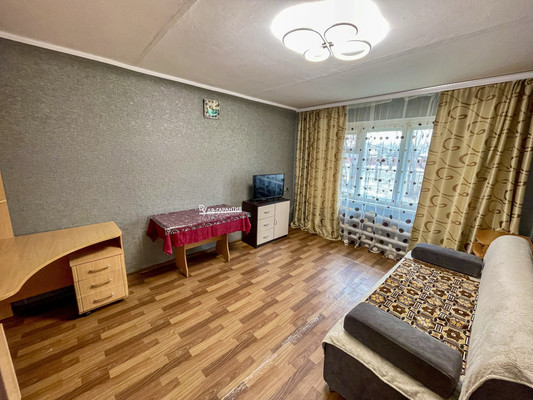Продам однокомнатную (1-комн.) квартиру, 2-й Микрорайон ул, 20, Эльбан рп