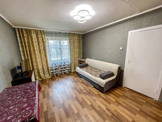Продам однокомнатную (1-комн.) квартиру, 2-й Микрорайон ул, 20, Эльбан рп
