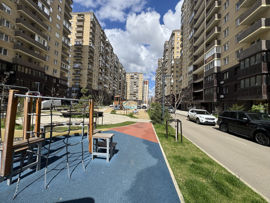 Продам однокомнатную (1-комн.) квартиру, им. Героя Ростовского ул, 8к4, Краснодар г