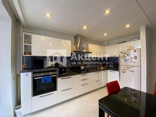 Продам двухкомнатную (2-комн.) квартиру, Революционная ул, 34, Иваново г