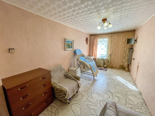 Продам многокомнатную квартиру, 1-й Микрорайон ул, 2, Эльбан рп