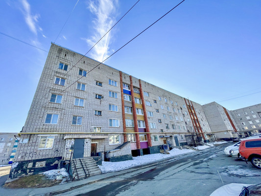 Продам многокомнатную квартиру, 1-й Микрорайон ул, 2, Эльбан рп