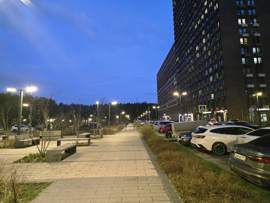 Продам однокомнатную (1-комн.) квартиру, 100 кв-л, 1к3, Москва г