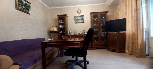 Продам двухкомнатную (2-комн.) квартиру, Флотская ул, 17к1, Москва г