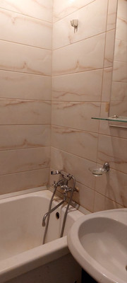 Продам двухкомнатную (2-комн.) квартиру, Флотская ул, 17к1, Москва г