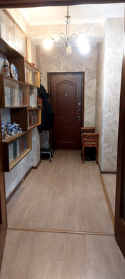 Продам двухкомнатную (2-комн.) квартиру, Флотская ул, 17к1, Москва г