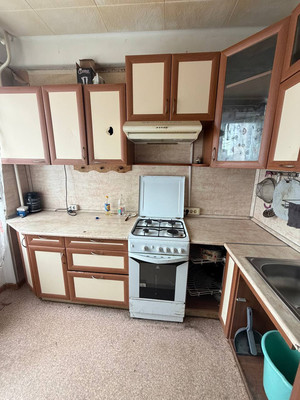 Продам двухкомнатную (2-комн.) квартиру, Трудящихся б-р, 17, Колпино г