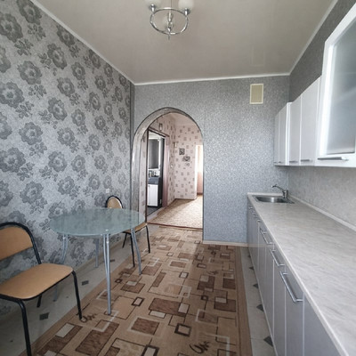 Продам трехкомнатную (3-комн.) квартиру, Куликова ул, 75, Астрахань г