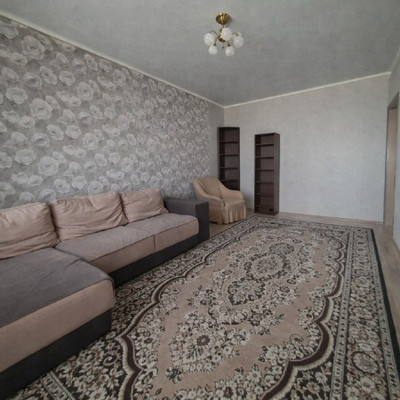 Продам трехкомнатную (3-комн.) квартиру, Куликова ул, 75, Астрахань г