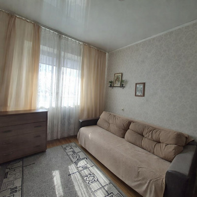 Продам трехкомнатную (3-комн.) квартиру, Куликова ул, 75, Астрахань г