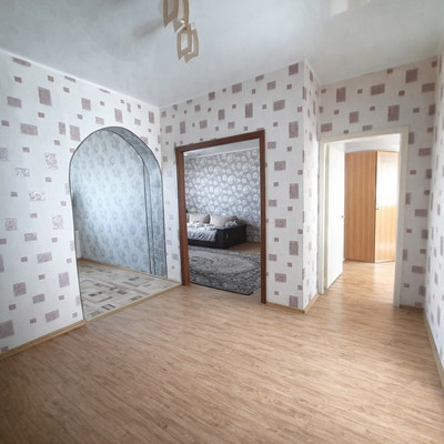 Продам трехкомнатную (3-комн.) квартиру, Куликова ул, 75, Астрахань г