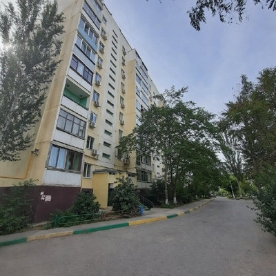 Продам трехкомнатную (3-комн.) квартиру, Куликова ул, 75, Астрахань г