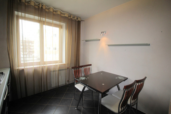 Продам трехкомнатную (3-комн.) квартиру, Елькина ул, 3, Пермь г