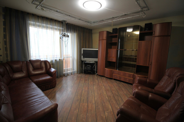 Продам трехкомнатную (3-комн.) квартиру, Елькина ул, 3, Пермь г