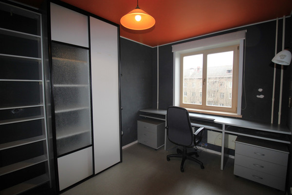 Продам трехкомнатную (3-комн.) квартиру, Елькина ул, 3, Пермь г