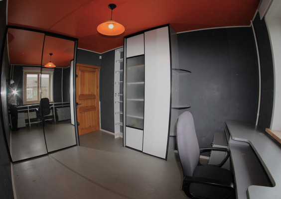 Продам трехкомнатную (3-комн.) квартиру, Елькина ул, 3, Пермь г