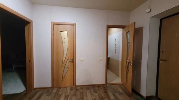 Продам двухкомнатную (2-комн.) квартиру, Курская ул, 27, Казань г