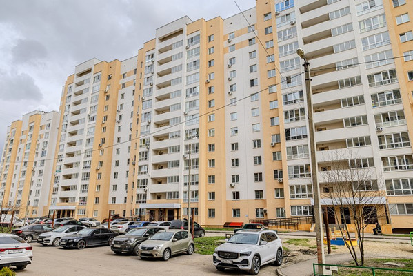 Продам многокомнатную квартиру, Олимпийская ул, 15, Засечное с