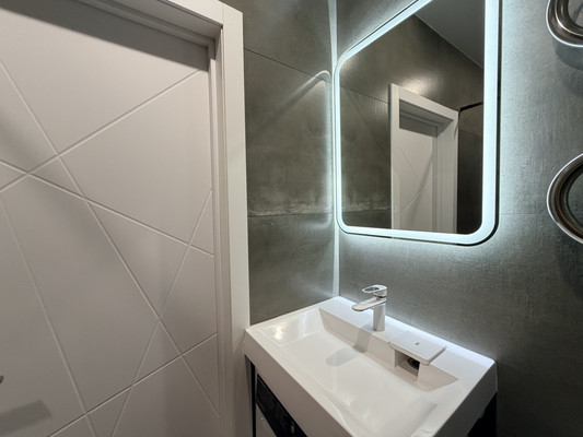 Продам однокомнатную (1-комн.) квартиру, Александрова ул, 5, Астрахань г