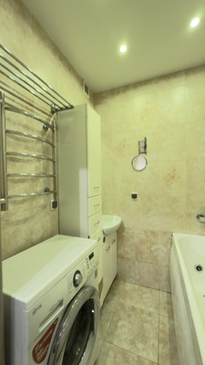 Продам двухкомнатную (2-комн.) квартиру, Советская ул, 1, Сыктывкар г