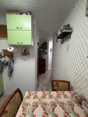 Продам двухкомнатную (2-комн.) квартиру, 21-й мкр, 12, Октябрьский г