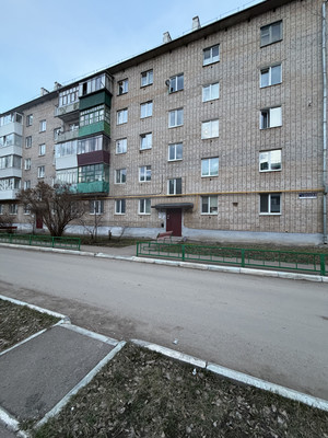 Продам двухкомнатную (2-комн.) квартиру, 21-й мкр, 12, Октябрьский г