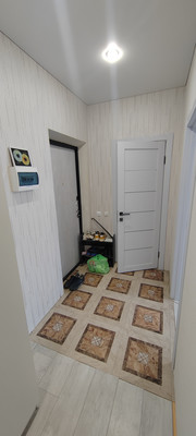 Продам двухкомнатную (2-комн.) квартиру, Комсомольская ул, 133к2, Батайск г